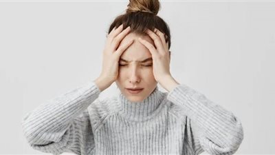 تأثير بكتيريا الأمعاء على صحة الدماغ.. طبيب يحذر من كارثة