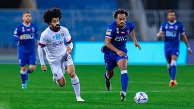 الهلال السعودي يتعادل أمام العدالة في الشوط الأول