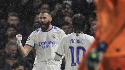 بنزيما على موعد لمعادلة رقمه أمام برشلونة منذ 12 عاما