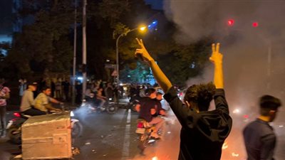 الشرطة الإيرانية تُحقق في فيديو مُروّع عن العُنف مع المُتظاهرين