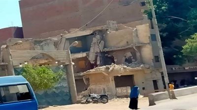 إزالة 53 حالة تعدي على مساحة 3820 متر مباني و6 قيراط زراعة بأسيوط