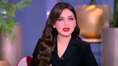 ياسمين عز: اللي متجوزة موظف بنك تتحسد (شاهد)