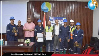 تكريم المتميزين بالمجالات الفنية والإدارية بمياه الشرب بسوهاج