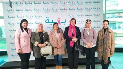 سيدات المجلس الاقتصادي للغرفة التجارية بالإسماعيلية في زيارة لمستشفى 