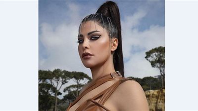 شمس الكويتية بهوت شورت على البحر