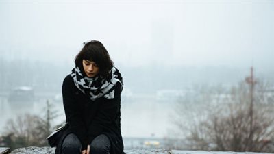 أبرزها مشاكل النوم.. أعراض الاضطراب العاطفي الموسمي