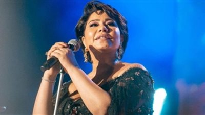 شيرين عبدالوهاب تغادر المستشفى.. ومصطفى كامل يصدر بيانًا