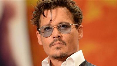 جوني ديب يزور السعودية ويلتقط الصور مع وزير الثقافة بالعلا