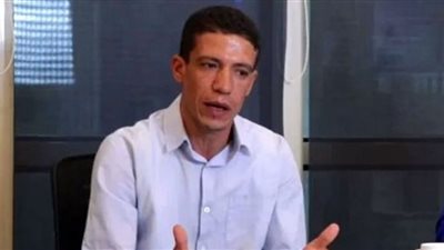 مذيعة شهيرة تخطب صاحب واقعة كشري التحرير على الهواء .. صور