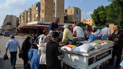 الدفع بـ ٥ سيارات لبيع الأرز بمدينة الإسماعيلية