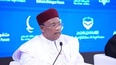 رئيس النيجر السابق: ملتقى البحرين حلقة جديدة للتعاون الفكري والحضاري