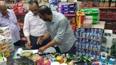 حملات مكبرة تكشف عن 71 تاجرًا للتلاعب بالسلع الغذائية بالبحيرة