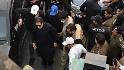 اغتيال عمران خان.. إدانة واسعة وتاريخ من الاحتجاجات