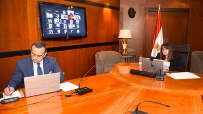 وزيرة الهجرة تستعرض مشكلات واقتراحات الطلاب العائدين من أوكرانيا