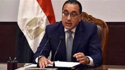 المياه مقطوعة في منزل رئيس الوزراء.. باب النجار مخلع