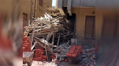 أجهزة حي المقطم تتصدى لبناء مخالف بالقطعة 5114