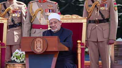 شيخ الأزهر يدعو إلى وقف الحرب الروسية الأوكرانية لسلام العالم واستقراره