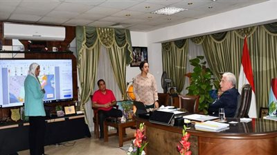 محافظ جنوب سيناء يتابع قاعدة البيانات الاساسية