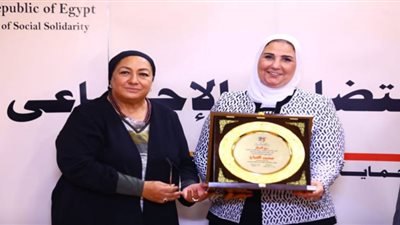 تقديم خدمات طبية مجانية لحاملي بطاقات تكافل وكرامة بمستشفى 25 يناير