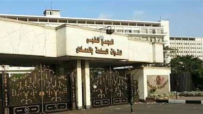 مستشفى المعادي العسكري يستضيف خبير عالمي في جراحة وزراعة الكبد