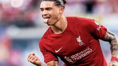 كلوب يتغنى بداروين نونيز بعد تألقه مع ليفربول