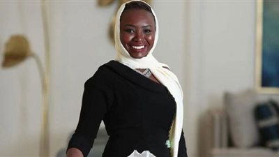 خديجة معاذ تبهر جمهورها بأحدث إطلالة لها