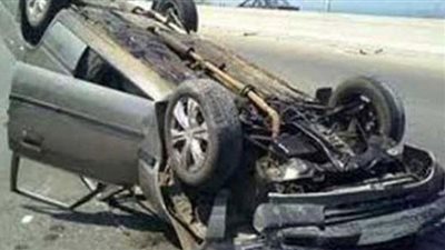 إصابة 3 أشخاص من أسرة واحدة في حادث انقلاب سيارة ملاكي