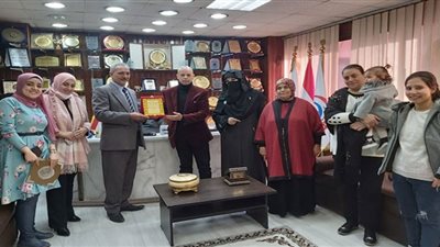 صحة الشرقية تُكرم مسئول مراقبة العهد لبلوغه سن المعاش