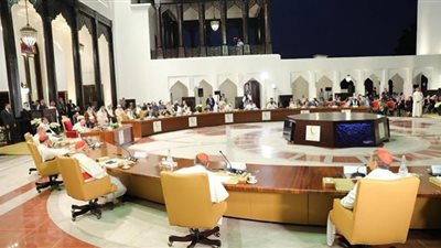 بدء الحوار بين الأديان وتحدِّيات القرن الواحد والعشرين بحضور شيخ الأزهر وبابا الفاتيكان