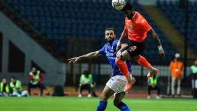 التعادل يحسم الشوط الأول من مباراة سموحة وفاركو