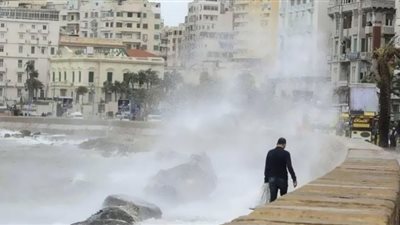 سقوط أمطار وشبورة مائية.. الأرصاد تحذر من طقس الأسبوع