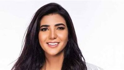 ريم سامي تسحر العيون بالكشمير وألوان النود