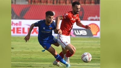 الأهلي يهز شباك سيراميكا برباعية في اللقاء الختامي للدوري