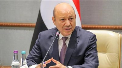 العليمي يبحث مسار الهدنة وخروقات الحوثيين