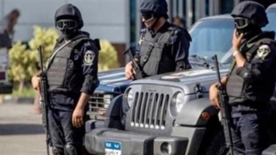 القبض على عامل شرع في خطف روح صديقه طعنًا بمفك