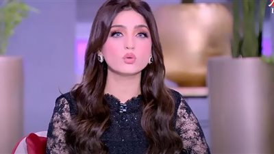 ياسمين عز تنصح السيدات خلال الأزمة الاقتصادية.. رفقًا بالرجال |فيديو