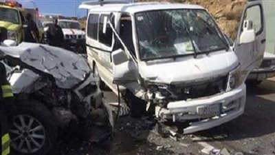 إصابة 4 أشخاص في حادث تصادم ميكروباص