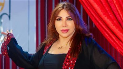 غادة إبراهيم تسجل أغانى مسرحيتها الجديدة 