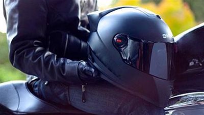 4217 مخالفة لخلع خوذة الدراجات النارية في أسبوع