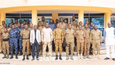 وزير دفاع بوركينا فاسو يتابع الأوضاع في البلاد