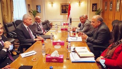 وزير قطاع الأعمال العام يبحث مع رئيس هيئة الشراء الموحد تعزيز التعاون المشترك