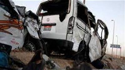 مصرع وإصابة 3 أشخاص فى حادث تصادم سيارتين
