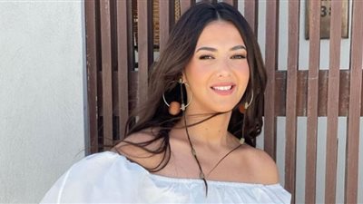 دنيا سمير غانم تواصل صدارة يوتيوب بـ