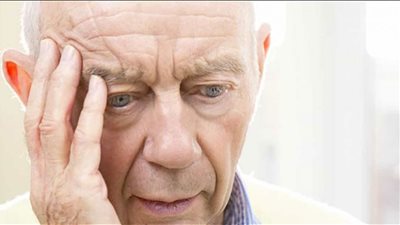 الشاي والتوت أبرزها.. مركبات تقلل من ترسبات الدماغ المسببة للزهايمر