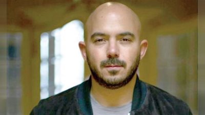 محمود العسيلي في حفل شتوي بالإمارات