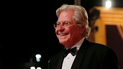 حسين فهمى يوضح مراحل اختيار أفلام «القاهرة السينمائي» 2022.. فيديو
