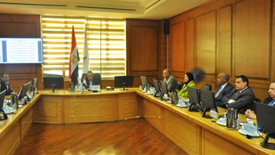 مجلس عمداء جامعة كفرالشيخ: تكثيف الأنشطة البيئية والتثقيفية المتعلقة بقضايا التغيرات المناخية