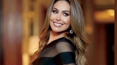 مي سليم تحتفل بعيد ميلادها مع أبطال فيلم 