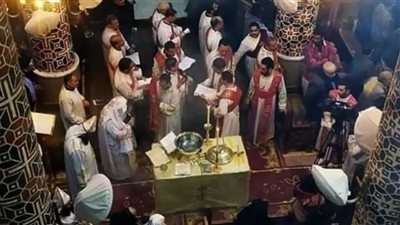 الأرثوذكس بالعجمي يستهلون احتفالهم 