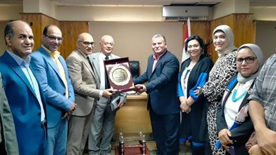 وكيل وزارة الصحة بسوهاج يستقبل وفد نقابة العلاج الطبيعي
